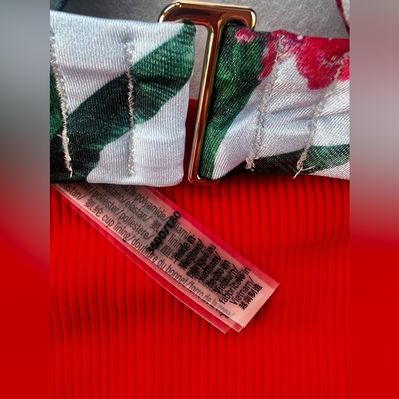 PINK Victorias Secret - Twist Top, Red Floral - Picture 4 of 5